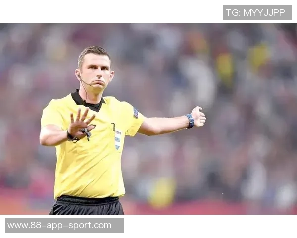 英超第8轮裁判安排揭晓迈克尔奥利弗执法双红会焦点战役 英超第8轮裁判安排揭晓迈克尔奥利弗执法双红会焦点战役